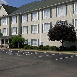 Coshocton Village Inn & Suites